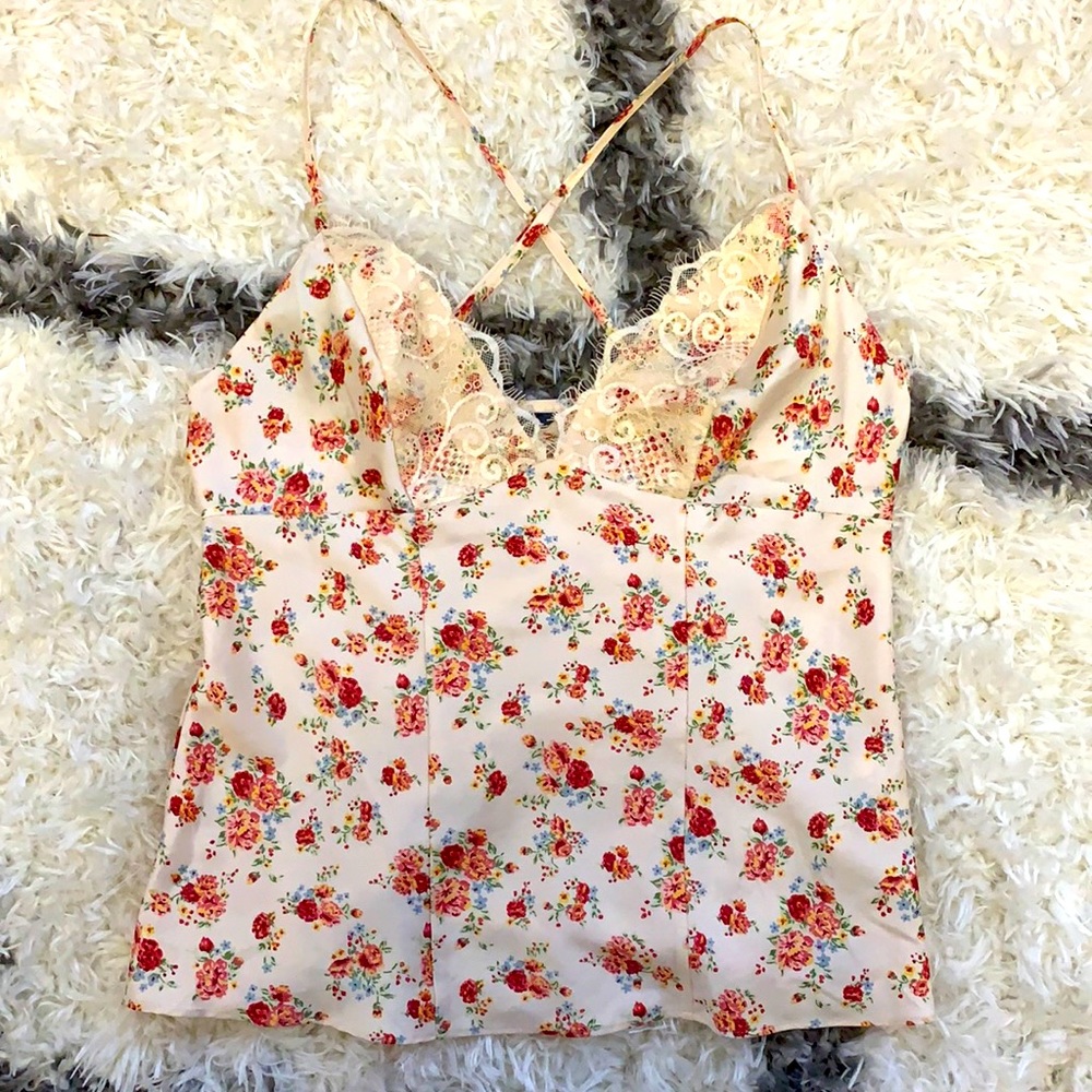 Guess spaghetti strap top camisole